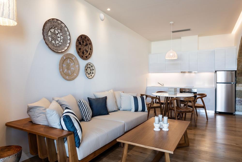 Avra Apartments Kolymbari Harbour Exteriér fotografie