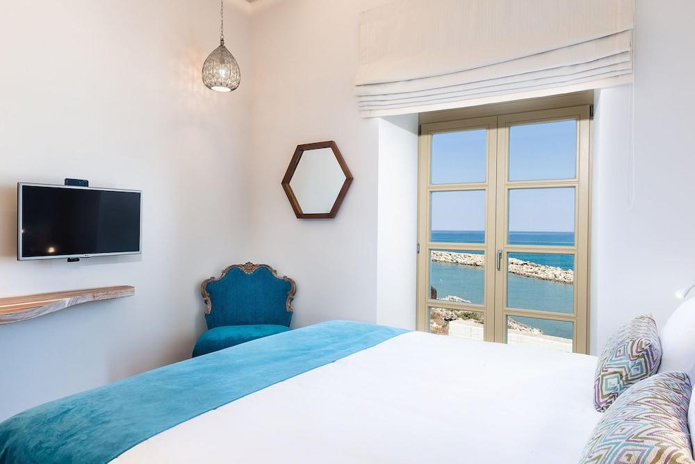 Avra Apartments Kolymbari Harbour Exteriér fotografie